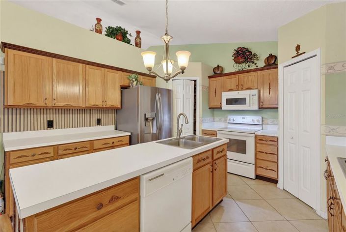 Image No.14-4 Bed House for sale