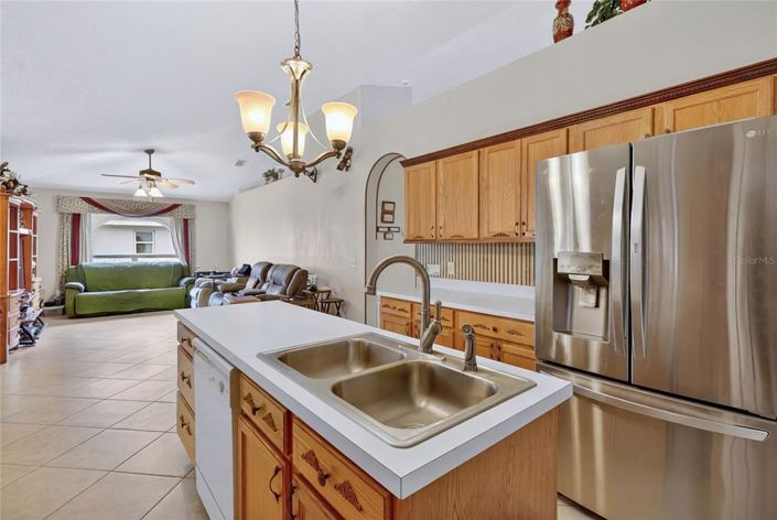 Image No.15-4 Bed House for sale