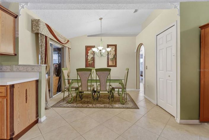 Image No.22-4 Bed House for sale