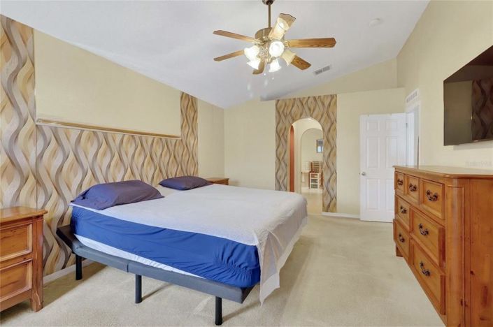 Image No.25-4 Bed House for sale