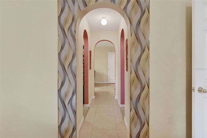 Image No.26-4 Bed House for sale