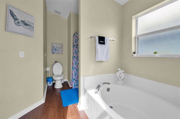Image No.8-3 Bed House for sale