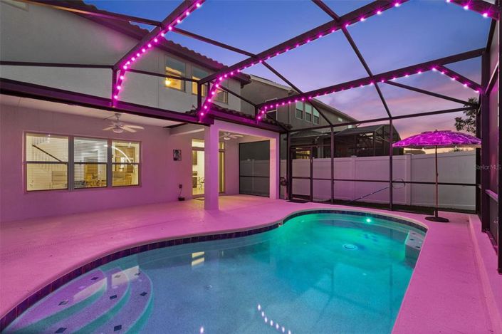 Image No.8-5 Bed House for sale
