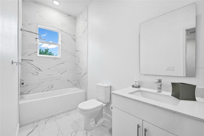 Image No.11-Maison de ville de 4 chambres à vendre à Saint John