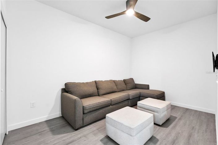 Image No.17-Maison de ville de 4 chambres à vendre à Saint John