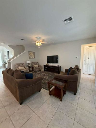 Image No.2-6 Bed House for sale