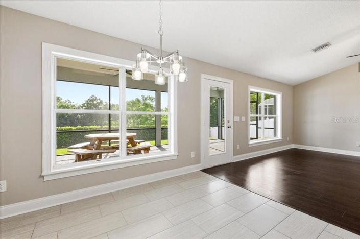 Image No.8-Maison de 4 chambres à vendre à Saint John