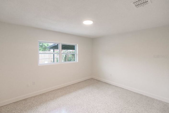 Image No.13-Duplex de 4 chambres à vendre à Saint John