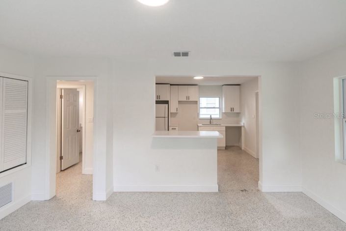 Image No.5-Duplex de 4 chambres à vendre à Saint John