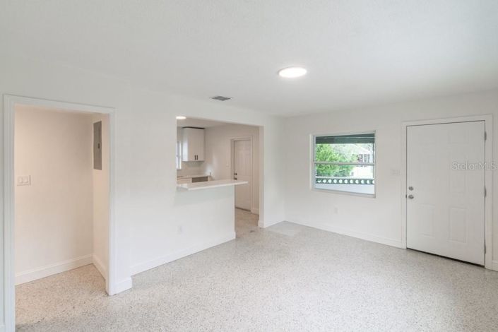 Image No.6-Duplex de 4 chambres à vendre à Saint John