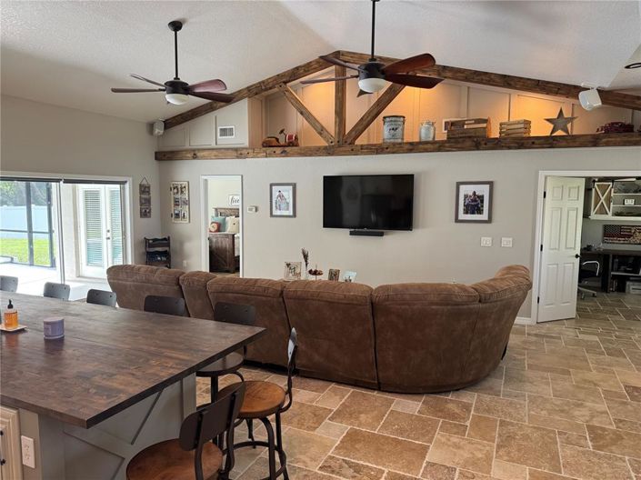 Image No.7-Maison de 4 chambres à vendre à Saint John