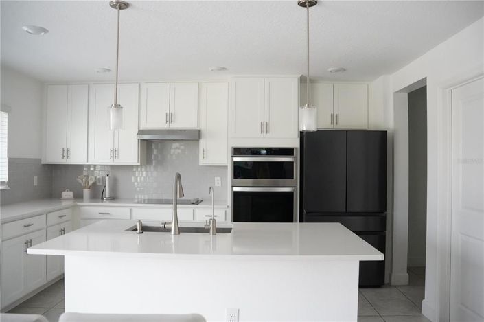 Image No.3-5 Bed House for sale