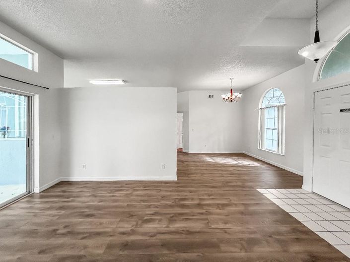 Image No.5-Maison de 4 chambres à vendre à Saint John