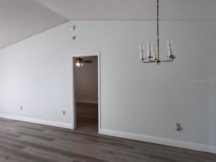 Image No.2-Maison de 2 chambres à vendre à Saint John