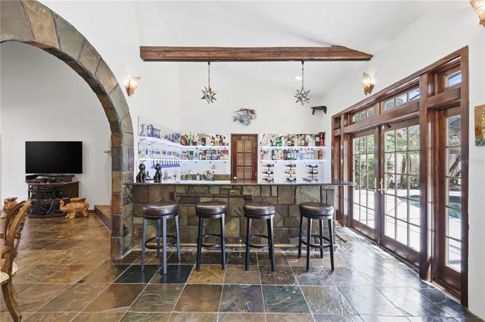 Image No.24-4 Bed House for sale