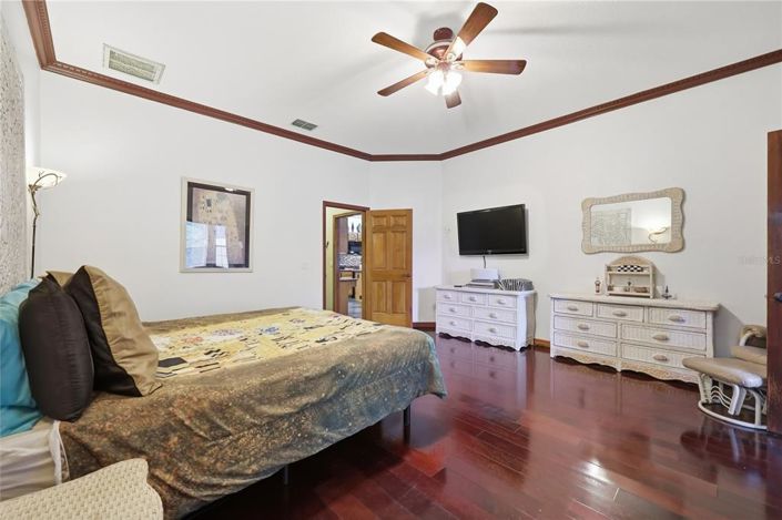 Image No.31-4 Bed House for sale