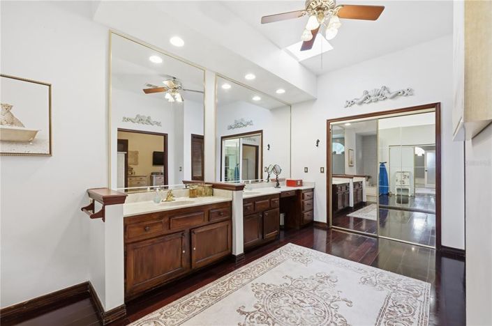 Image No.33-4 Bed House for sale