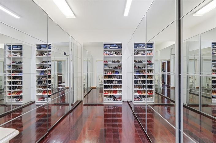 Image No.37-4 Bed House for sale