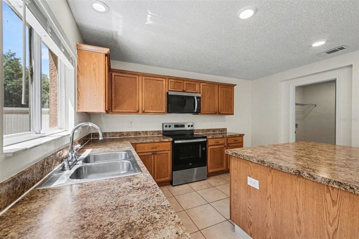 Image No.15-Maison de 4 chambres à vendre à Saint John