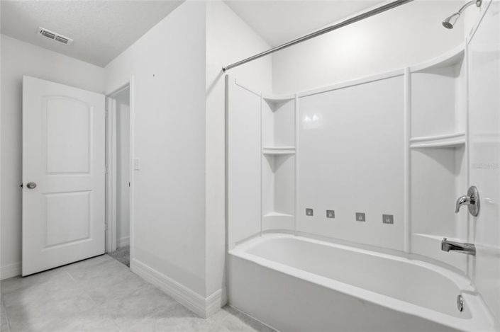 Image No.25-4 Bed House for sale