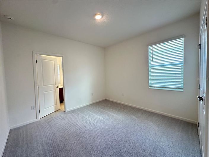 Image No.25-6 Bed House for sale