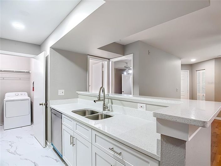 Image No.10-Appartement de 2 chambres à vendre à Saint John