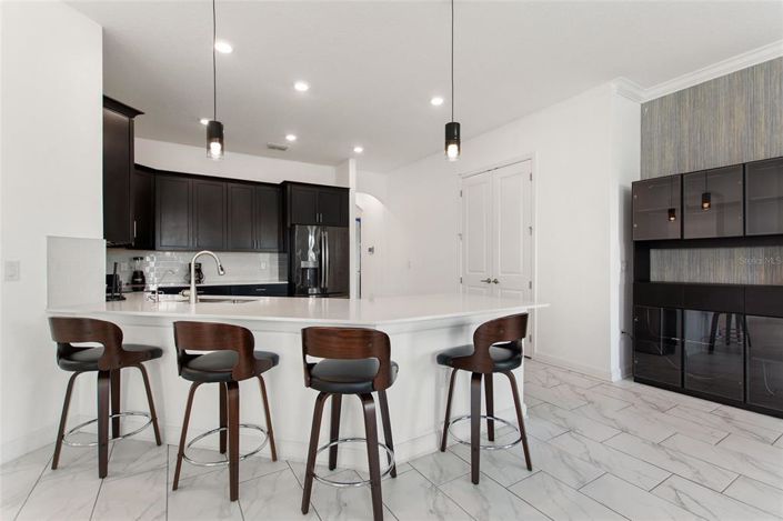 Image No.19-4 Bed House for sale