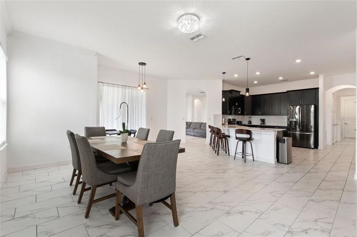 Image No.23-4 Bed House for sale