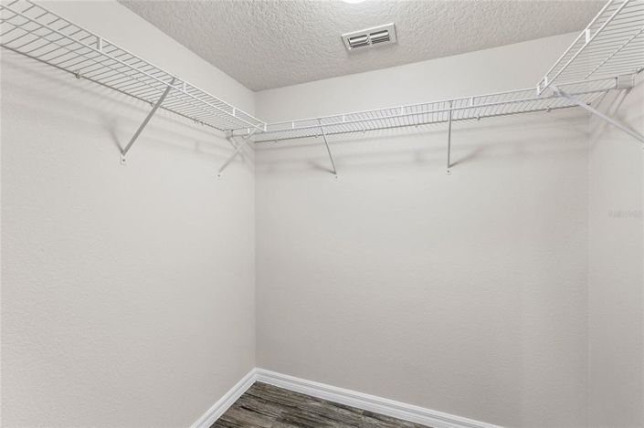 Image No.19-3 Bed Apartment for sale