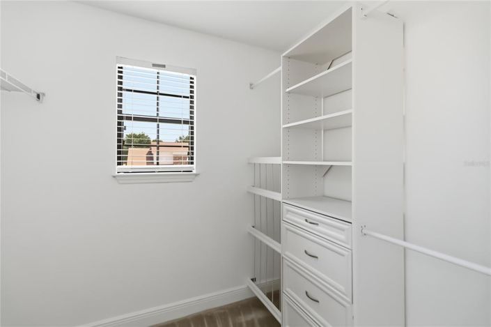 Image No.22-5 Bed House for sale