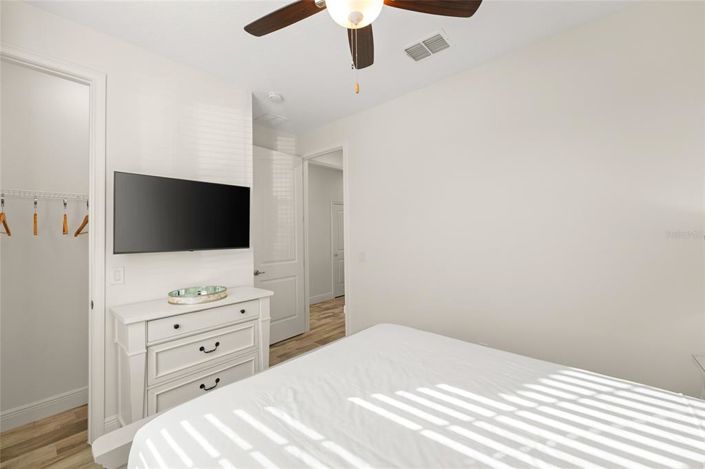 Image No.19-3 Bed Townhouse for sale