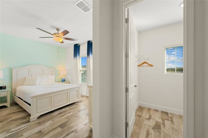 Image No.24-3 Bed Townhouse for sale