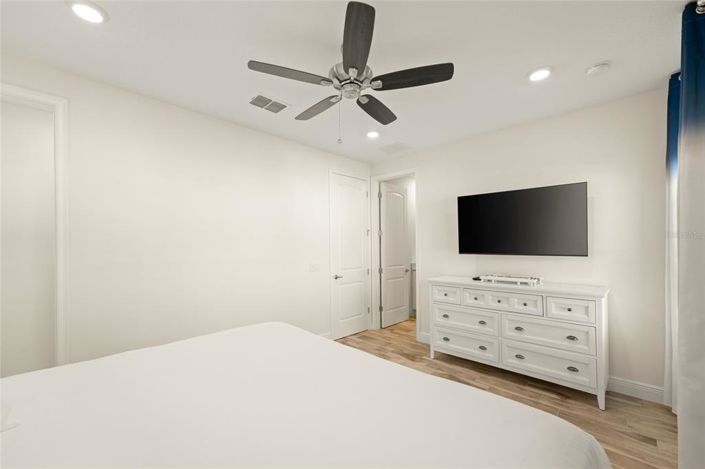 Image No.35-3 Bed Townhouse for sale