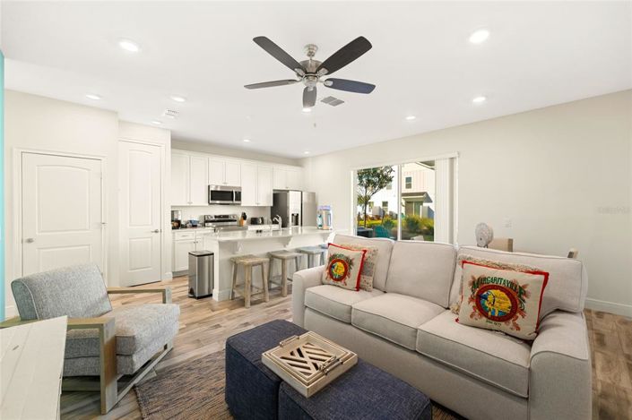 Image No.4-3 Bed Townhouse for sale