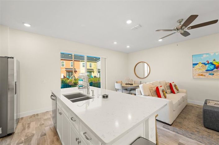 Image No.9-3 Bed Townhouse for sale