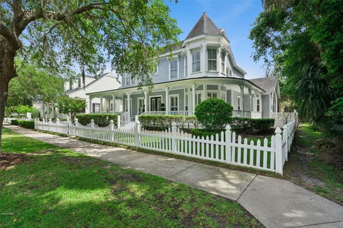 Image No.3-6 Bed House for sale