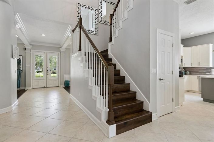 Image No.30-6 Bed House for sale