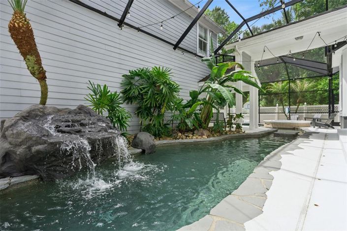 Image No.53-6 Bed House for sale