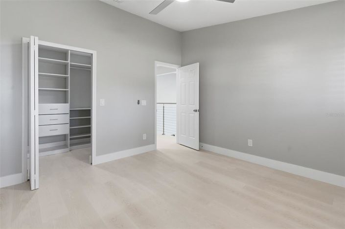 Image No.18-3 Bed Townhouse for sale