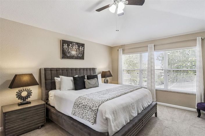 Image No.17-6 Bed House for sale