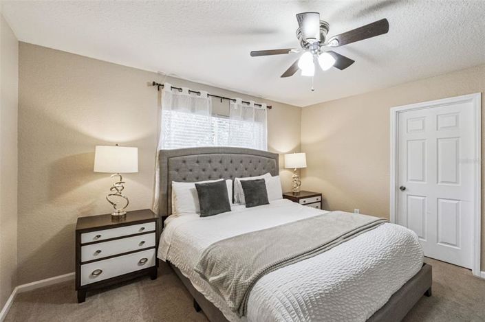 Image No.19-6 Bed House for sale