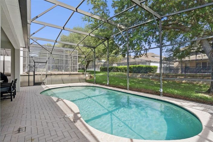 Image No.33-6 Bed House for sale