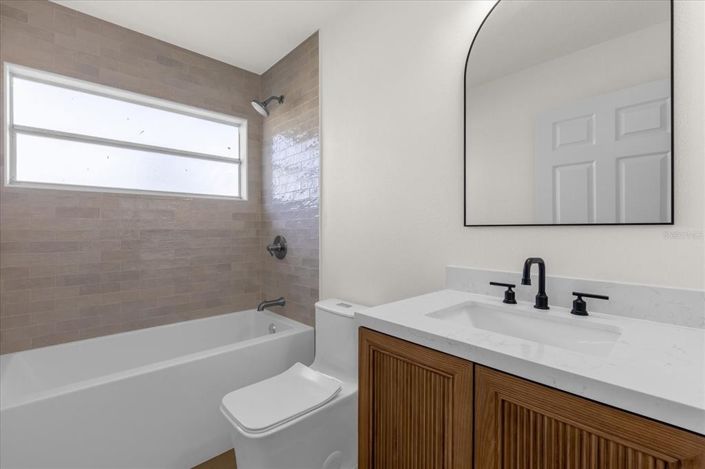 Image No.20-3 Bed House for sale