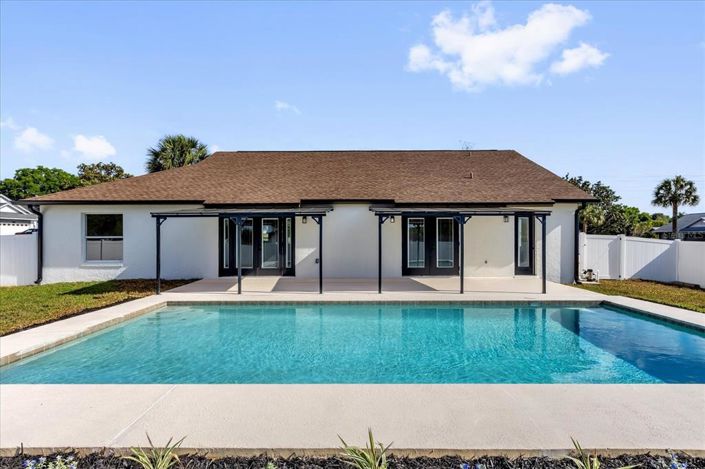 Image No.21-3 Bed House for sale