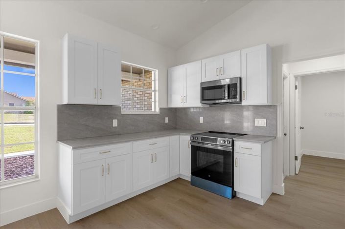 Image No.6-3 Bed House for sale