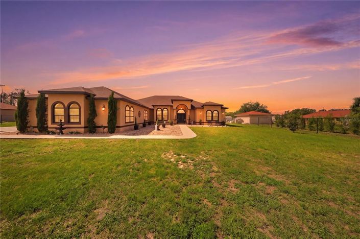 Image No.2-6 Bed House for sale