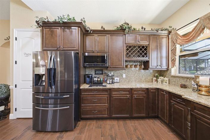 Image No.23-6 Bed House for sale