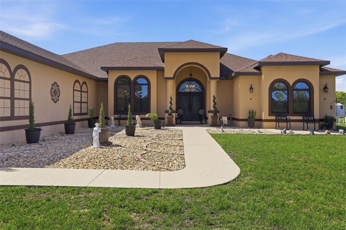 Image No.5-6 Bed House for sale