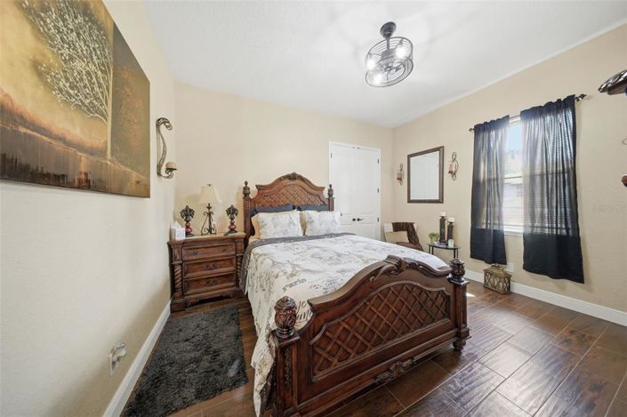 Image No.50-6 Bed House for sale