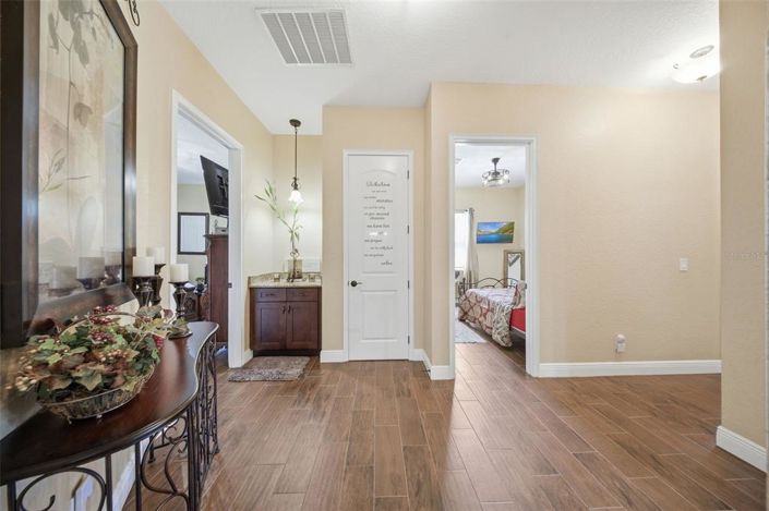 Image No.51-6 Bed House for sale